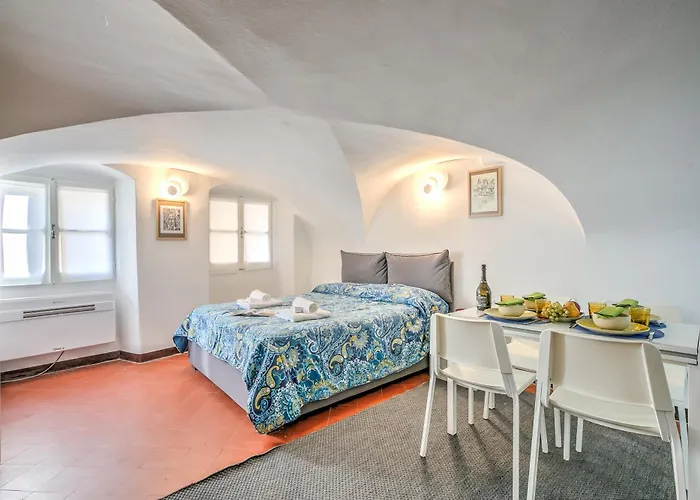 Maimone 3 - Happy 아파트